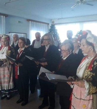 Η χορωδία του συλλόγου Κερκυραίων στη Διαμαντίδειο Στέγη